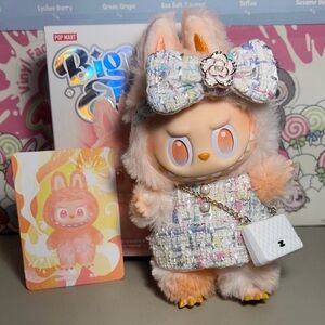 Pop Mart LABUBU Big Into Energy With Outfit (HAPPINESS) Authentic